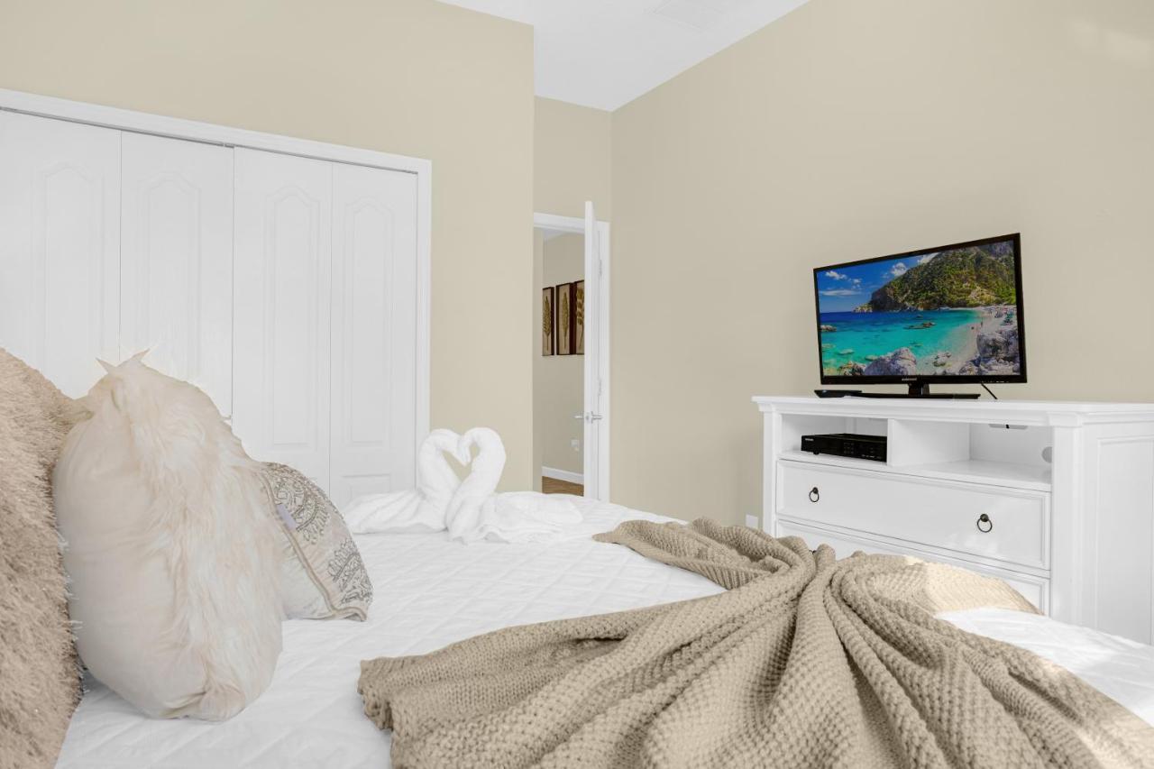 Light Yellow Home Lift Your Mood Near Disney 5Beds Kissimmee Εξωτερικό φωτογραφία